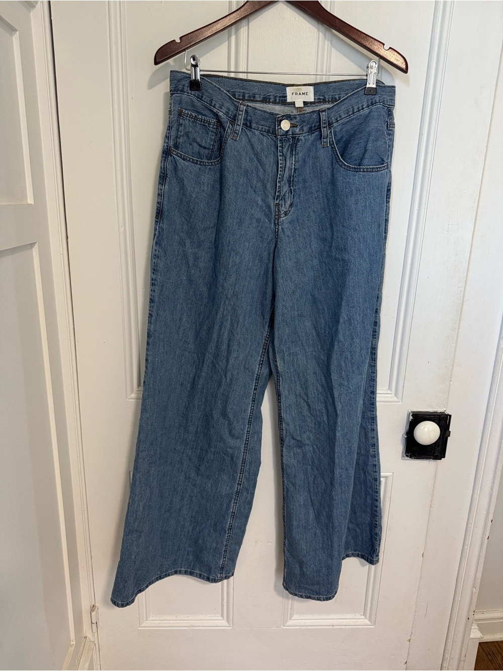 FRAME LE HIGH RISE WIDE LEG JEANS IN HAPPY INDIGO IN BLUE - Picture 2 of 4